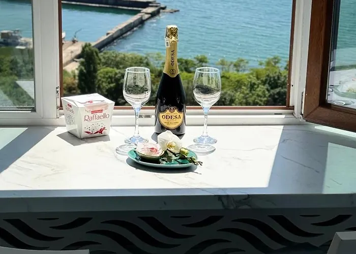 вид на море, жк Avinion Apartment Odessa