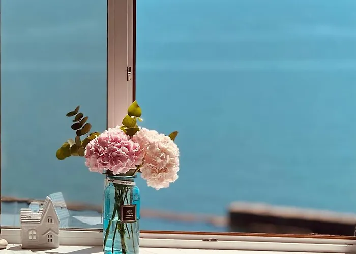 вид на море, жк Avinion Apartment