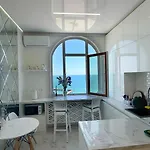 Апартаменти вид на море, жк Avinion *