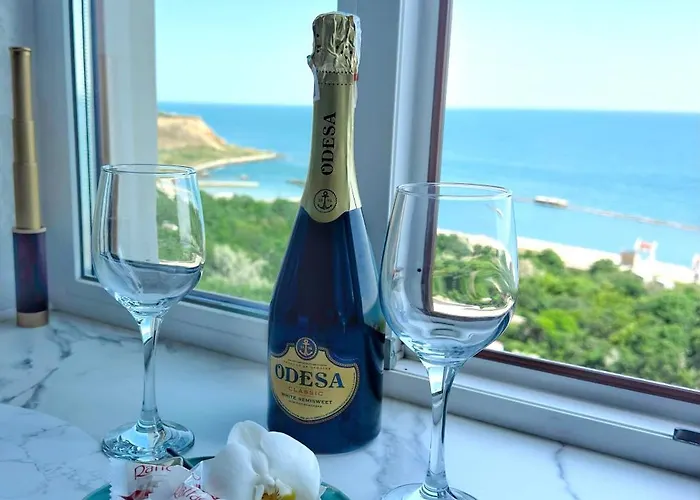 вид на море, жк Avinion