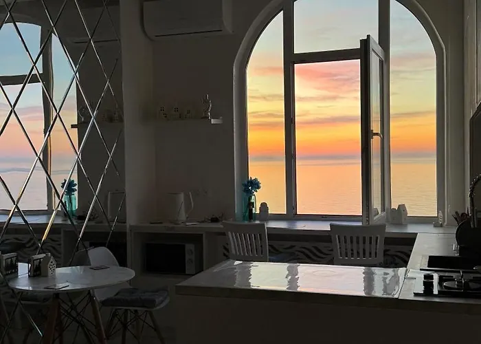 вид на море, жк Avinion *